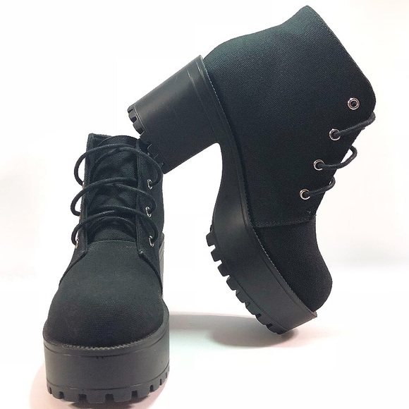 Divided Shoes - DIVIDED by H&M chunky heel black lace up boot
